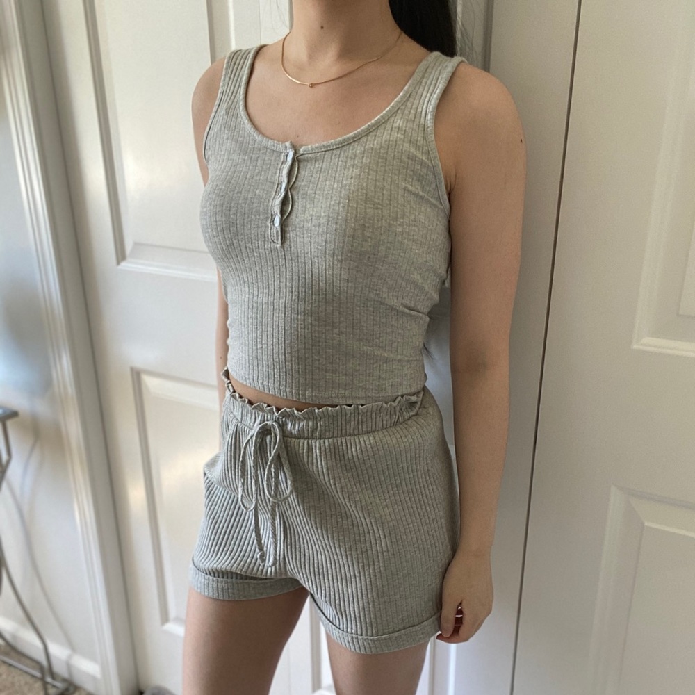 ❗️(LAST 3) REMINISCING - Grey Ribbed Lounge Pajama 2 Piece Set, Tank Top & Short